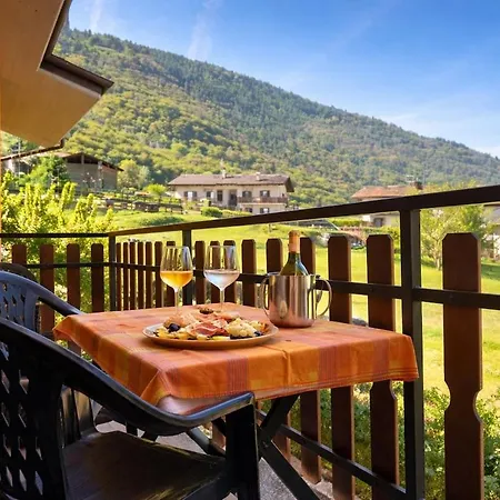 Chez Seresin Pila 60mq Zona Bbq Garage Per Moto Sci Bici E Netflix
